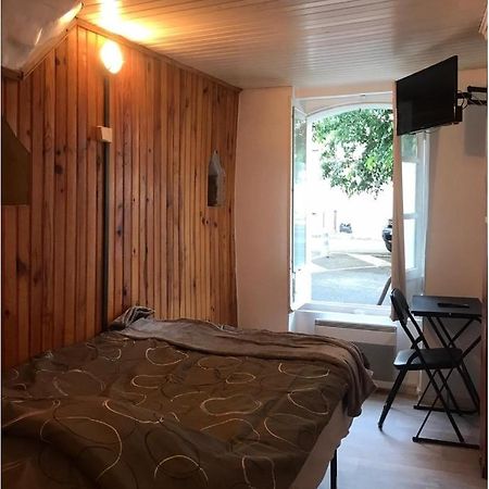 Studio Hypercentre A 2 Pas De La Gare Appt N°1 Agen Luaran gambar